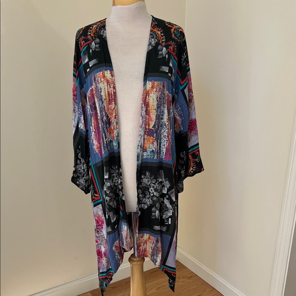 Tolani small lilac oversized. Ramona kimono duster.